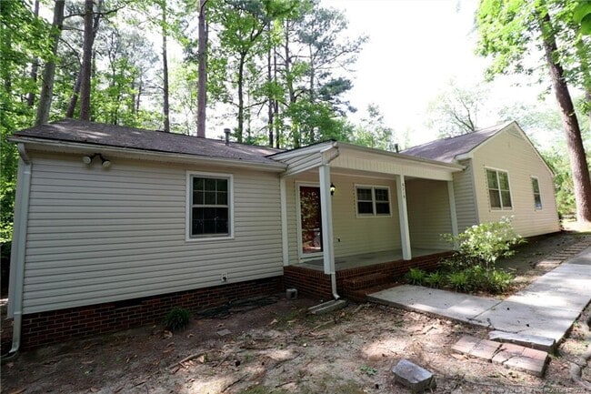 Building Photo - 5215 Deer Haven Dr