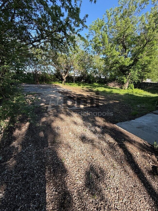 Photo - 1324 Brandt Dr