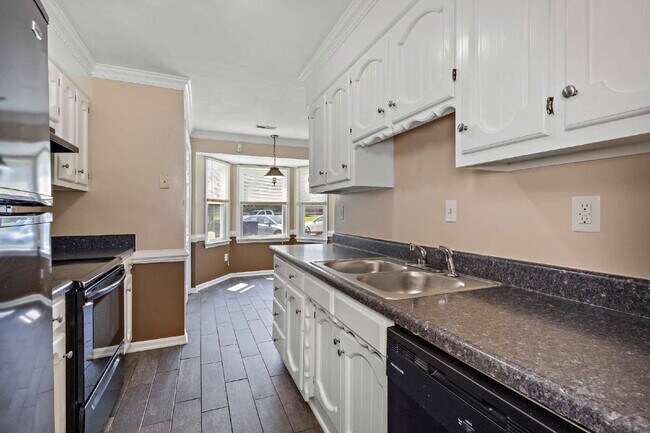 Photo - Churchland Townhouse