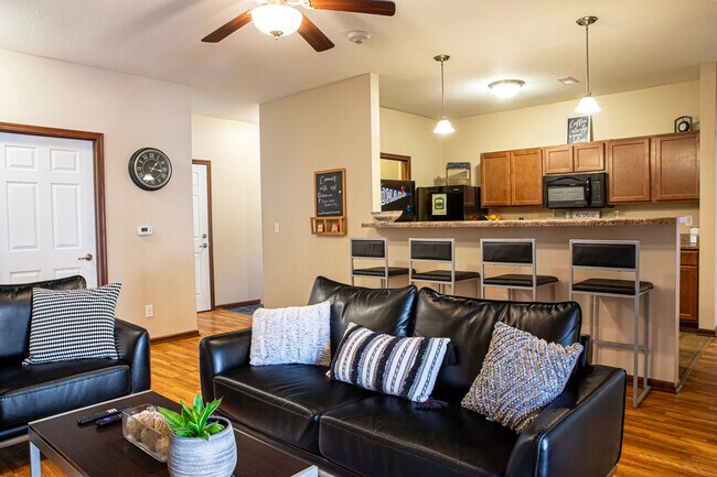 Photo - Prairie Pointe Student Living