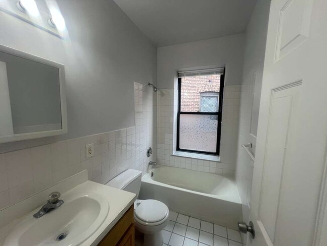 Photo - 279 Mt Prospect Ave Unidad 43