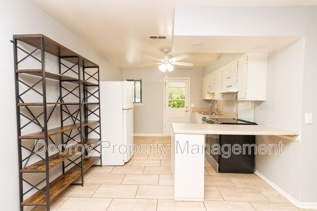 Photo - 4134 Bennett Rd Unit A