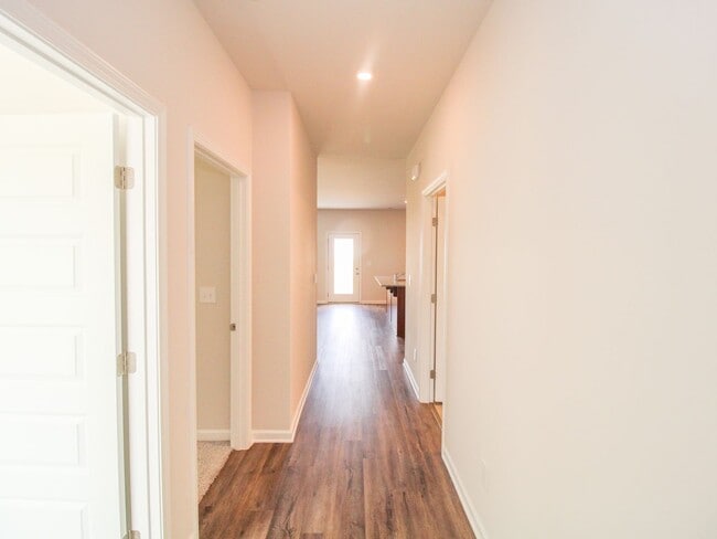 Photo - MOVE-IN Ready Home in New Market!