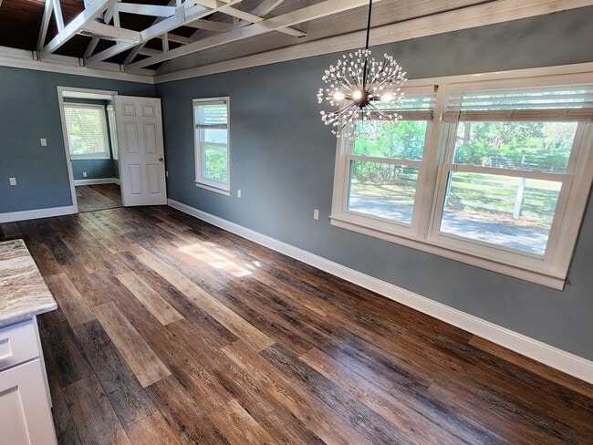 Photo - 6595 Collier Rd