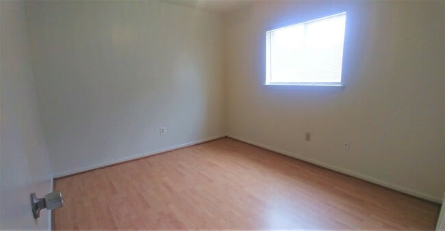 Photo - 2/1 Fourplex Unit for Lease in Northgate, Easy Bike Ride to Campus!