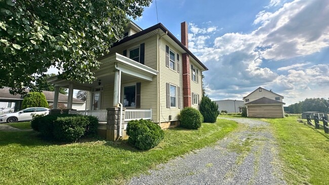 1864 W Main St