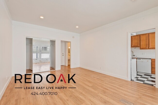 Photo - ~1 Month FREE~ One Of a Kind, Charming, Br... Unidad 207