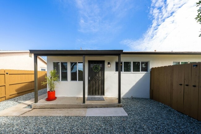 Building Photo - 3264 Clairemont Mesa Blvd