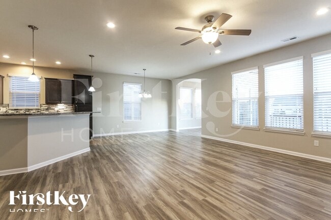 Photo - 1341 Blackthorne Trail N