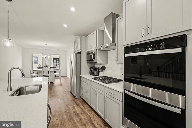 Photo - 45956 Swallow Ter