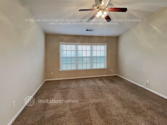 Photo - 172 Wallnut Hall Cir