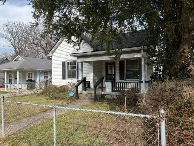 Photo - 805 Whitney Ave