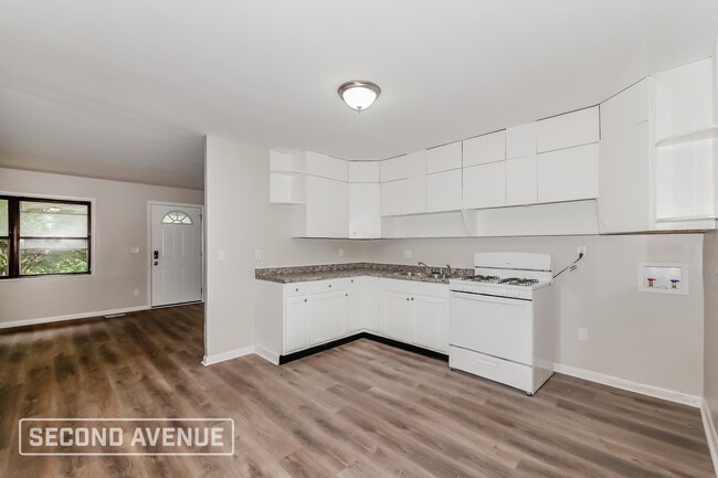 Photo - 8425 Georgiana Ln