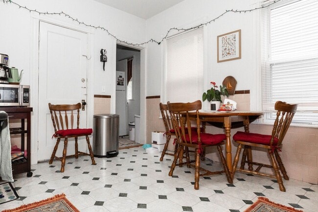 Photo - NO FEE!   BRIGHTON 3 BED WITH NO BROKER FEE AVAILABLE FOR A JULY 1ST MOVE-IN