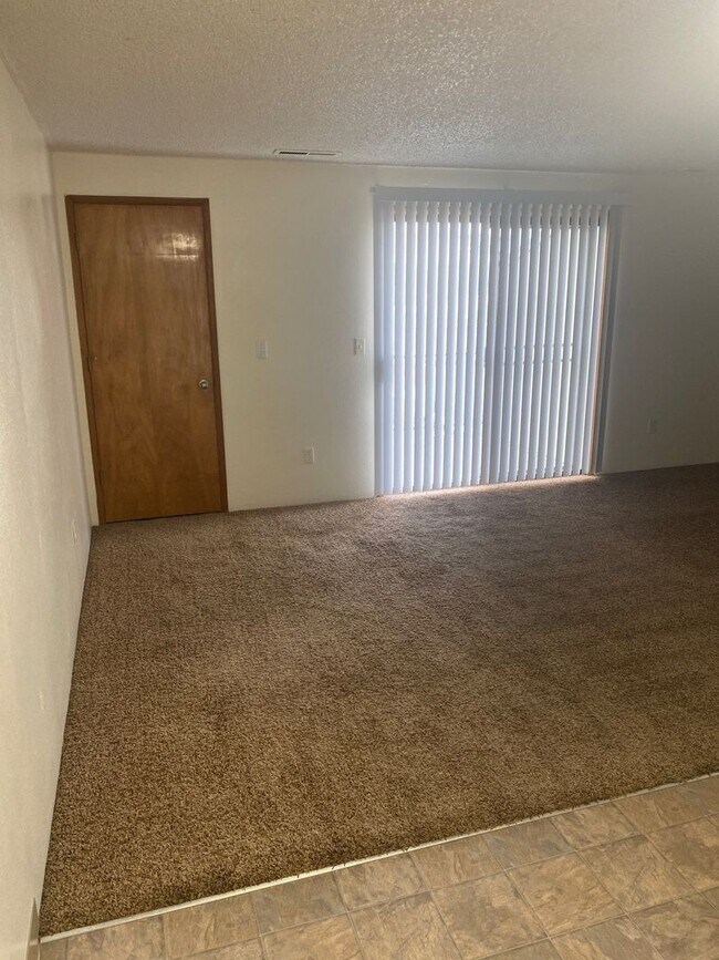 Photo - 648 Taybin Rd NW Unidad D