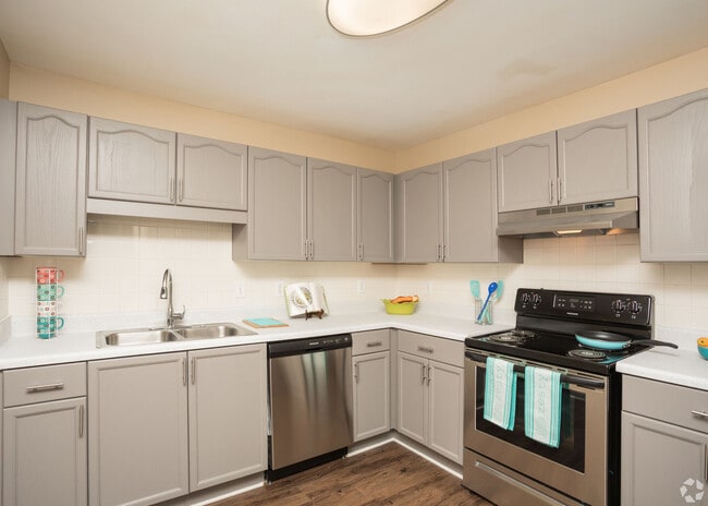 Building Photo - Wynthrope Forest Rental