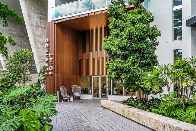 Building Photo - 1500 Bay Rd Unit 1536S