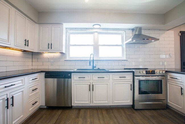 Photo - Spacious Modern Living