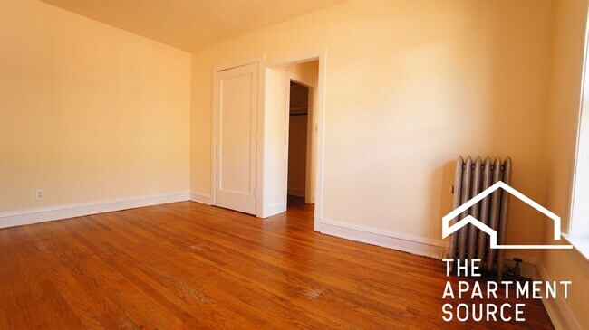 Photo - 3310 W Schubert Ave Unit 1Y