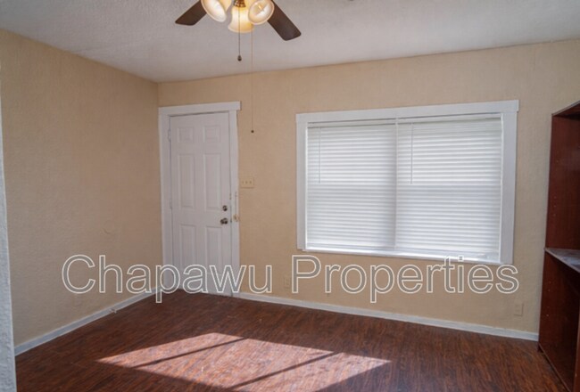 Photo - 819 Larry St