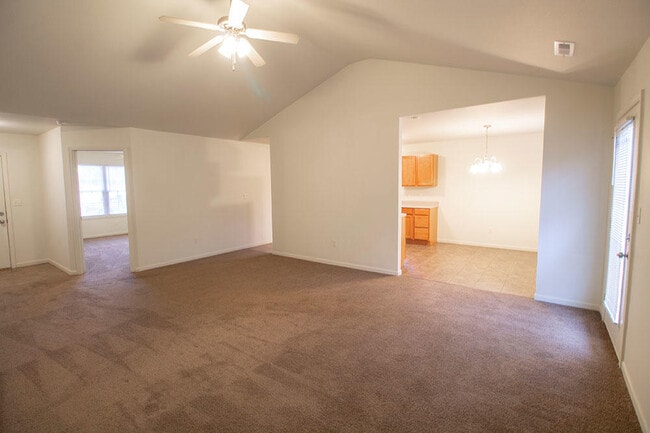 Photo - 1424 Bodie Dr