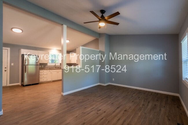 2470 N New Haven Ave