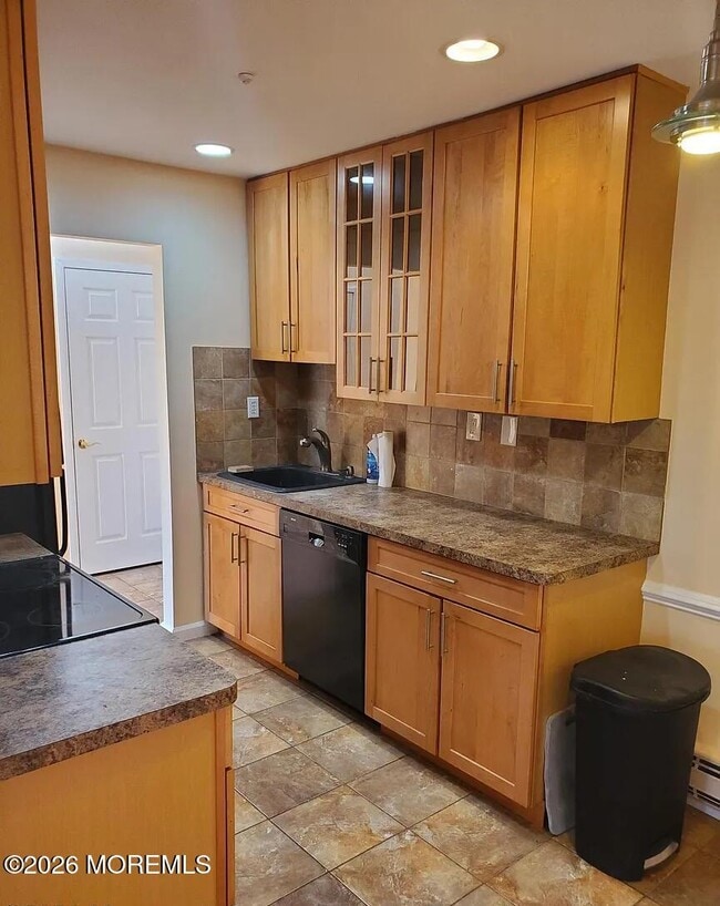 82 Amberly Dr