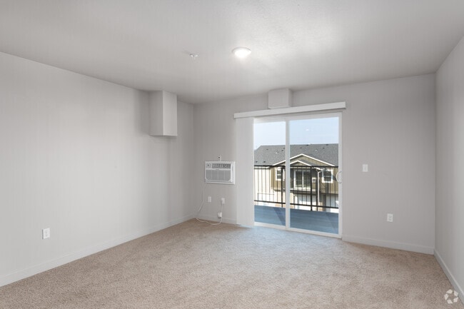 1HAB, 1BA - 755 ft²