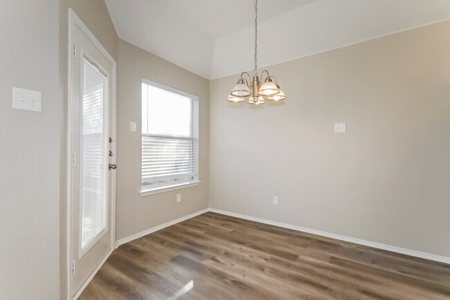 Photo - 1326 Misty Dr