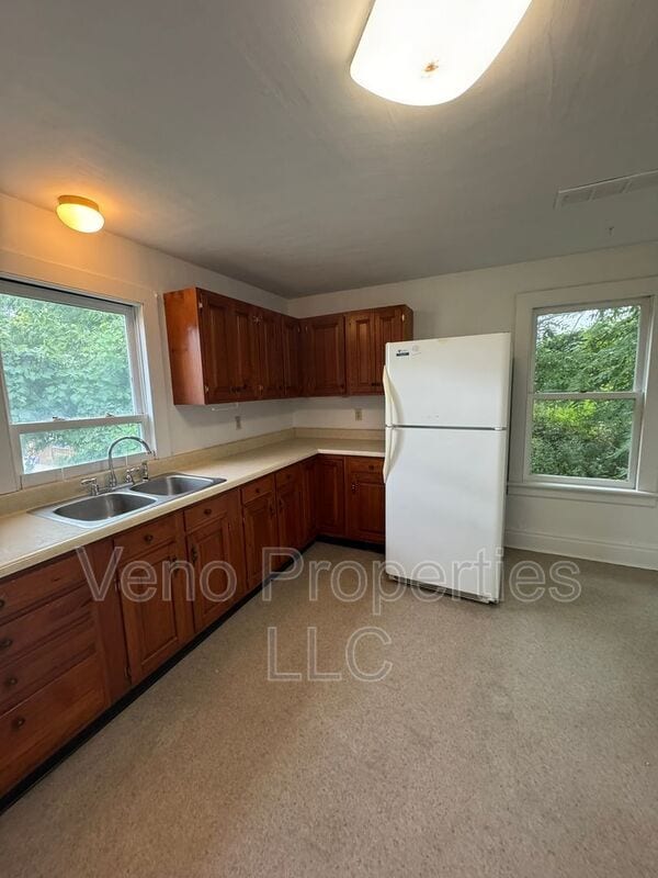 Photo - 27 Lilac Ln