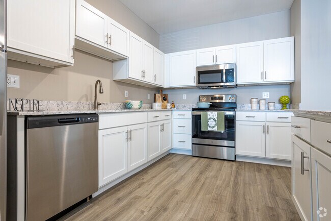 2BR, 2BA - 1,243 SF - Kitchen