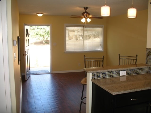 Photo - ***WESTSIDE 3/2 AVA. MAY 31st--POSSIBLY SOONER!***