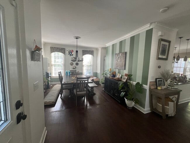 Dining - 133 Fort Jackson Rd