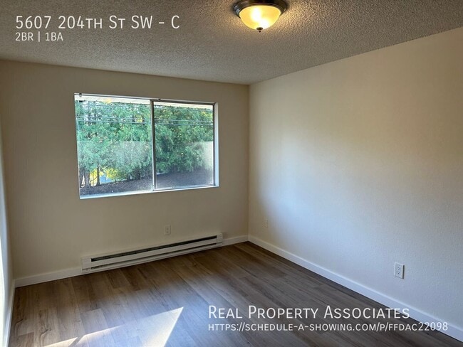 5607 204th St SW Unit C
