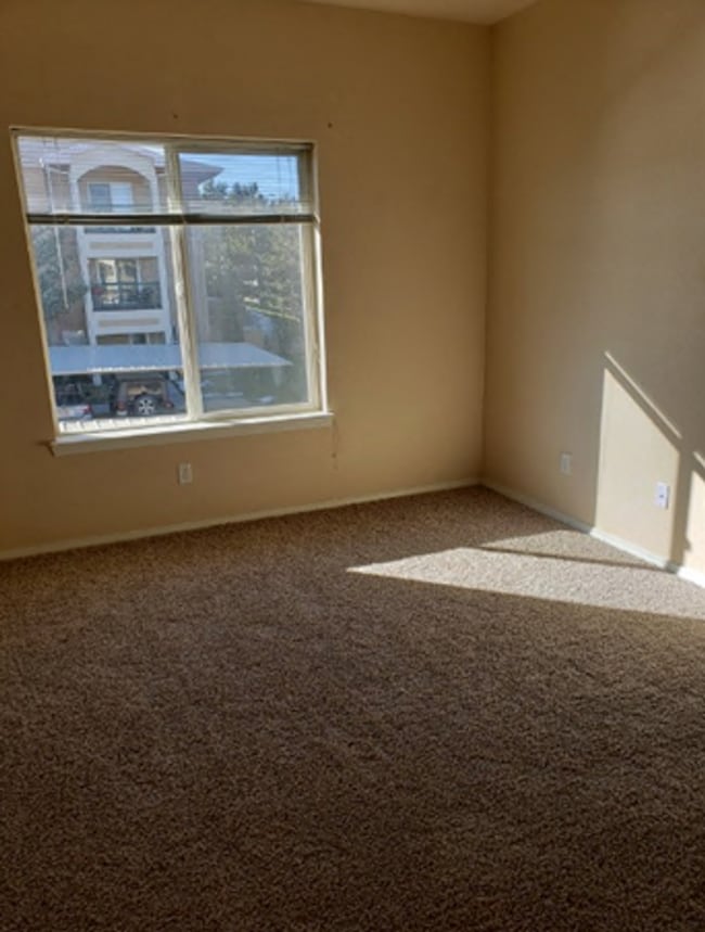 Photo - 2 Bedroom condo in desirable Powers Corridor area!