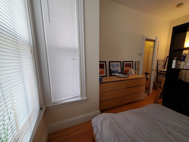 Photo - 68 Plymouth St Unit 1