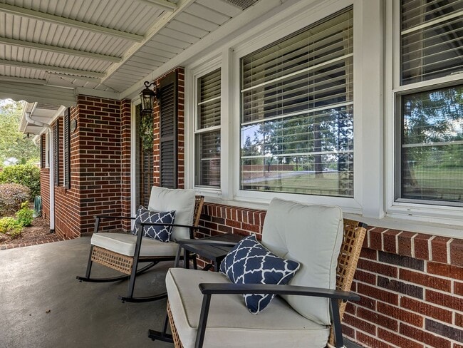 Photo - Immaculately Maintained 2 BR, 1 BA Short-T...