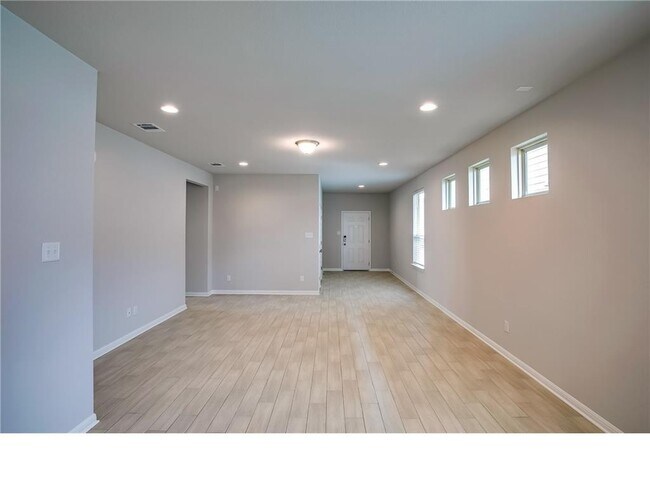 Photo - 237 Unforgiven Ln