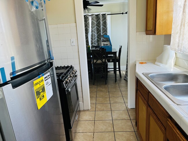Photo - 1314 1/2 W 88th St Unit 1314 1/2