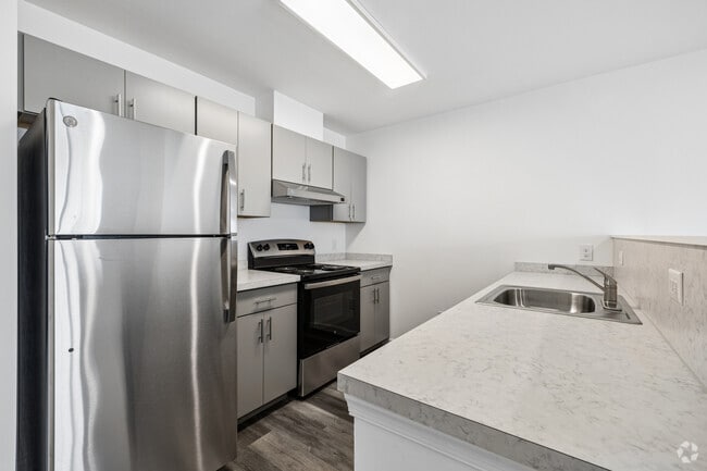 3BR, 2BA - 1,243SF - Kitchen