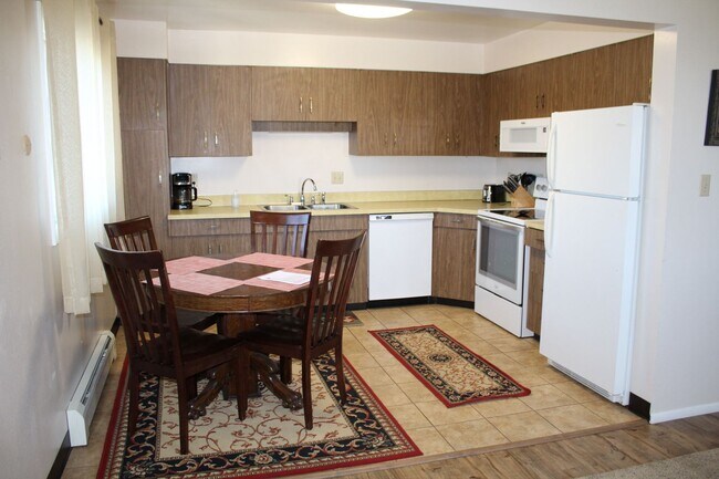 Photo - Furnished Month to Month Corporate Short T... Apartamento Unidad 8