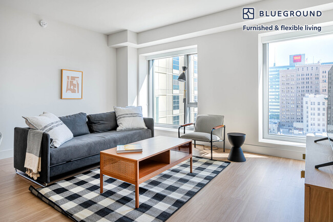 Building Photo - 447 17th St Rental