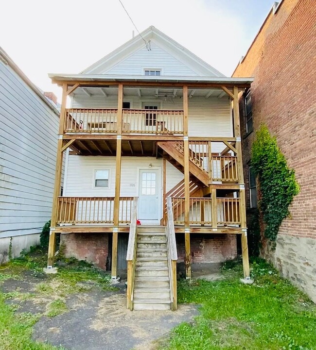 Photo - 1526 5th Ave Unit 2nd Floor