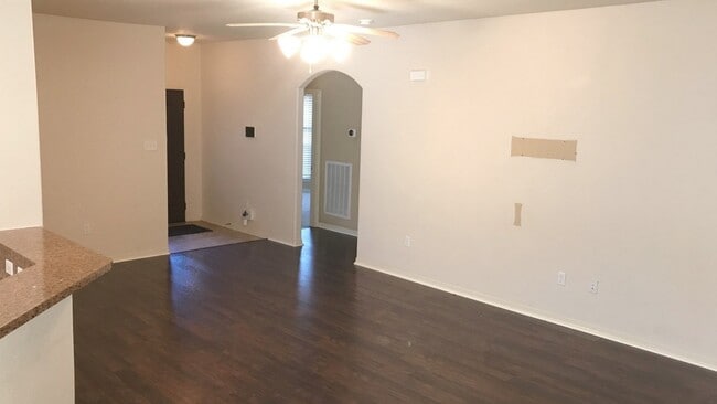 Photo - 4406 Davenport St