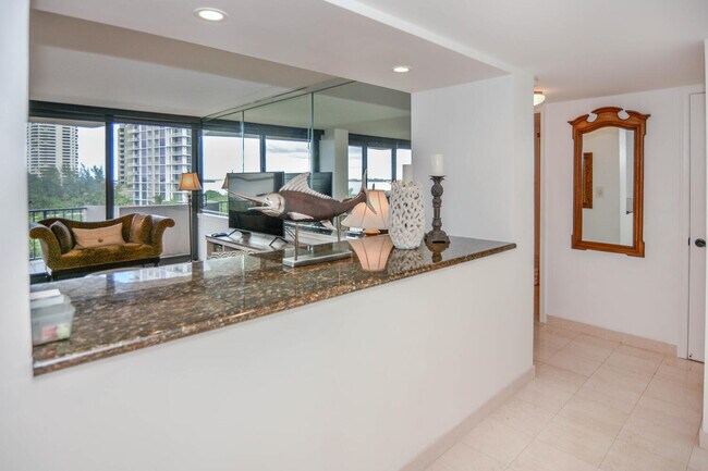 4200 N Ocean Dr Unit 2-605