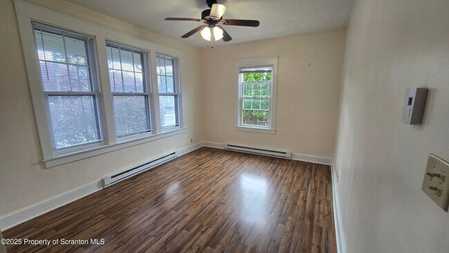 Photo - 281 E Main St