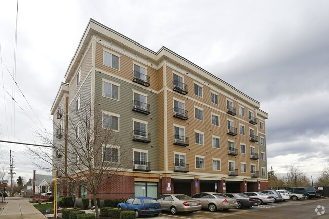 Photo - River View Place