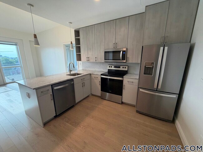 Photo - 55 Brighton Ave Unidad 501