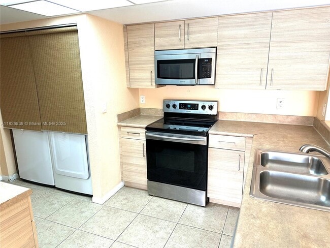 Building Photo - 9244 W Atlantic Blvd Unit 1234 Rental