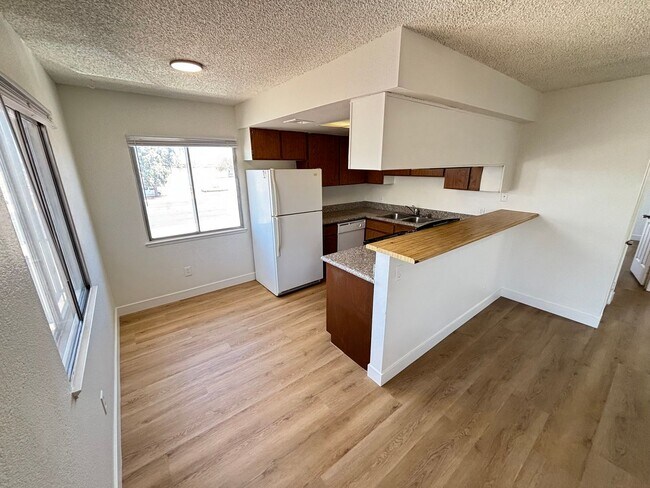 Photo - 3431 E Cheyenne Ave Unit 1
